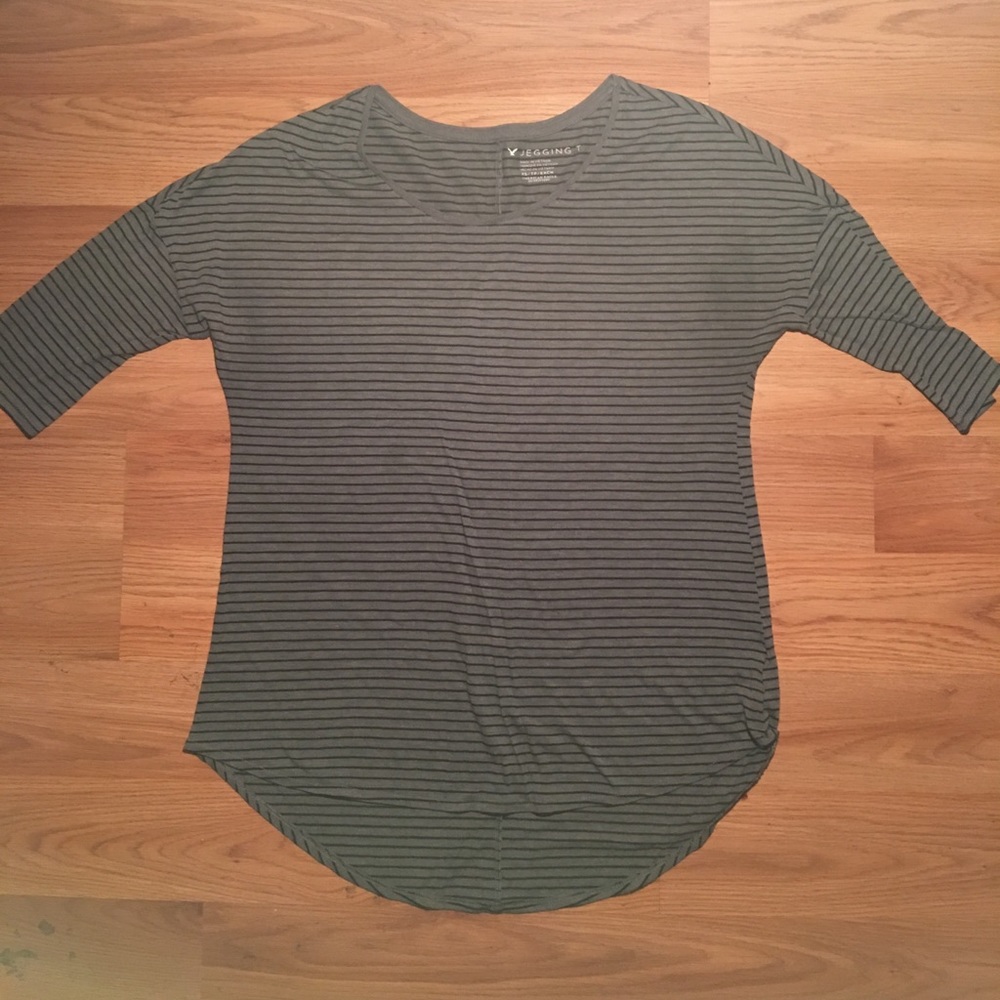 5/25 AEO Jegging T-Shirt